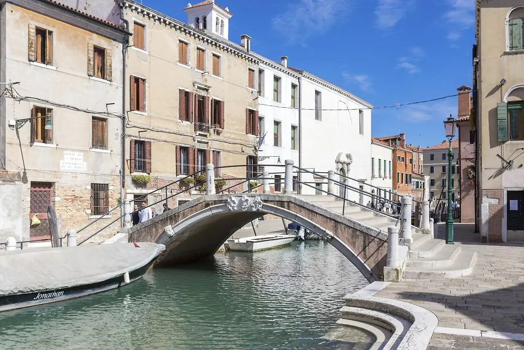 ** Guest house Inlaguna Venice Italy