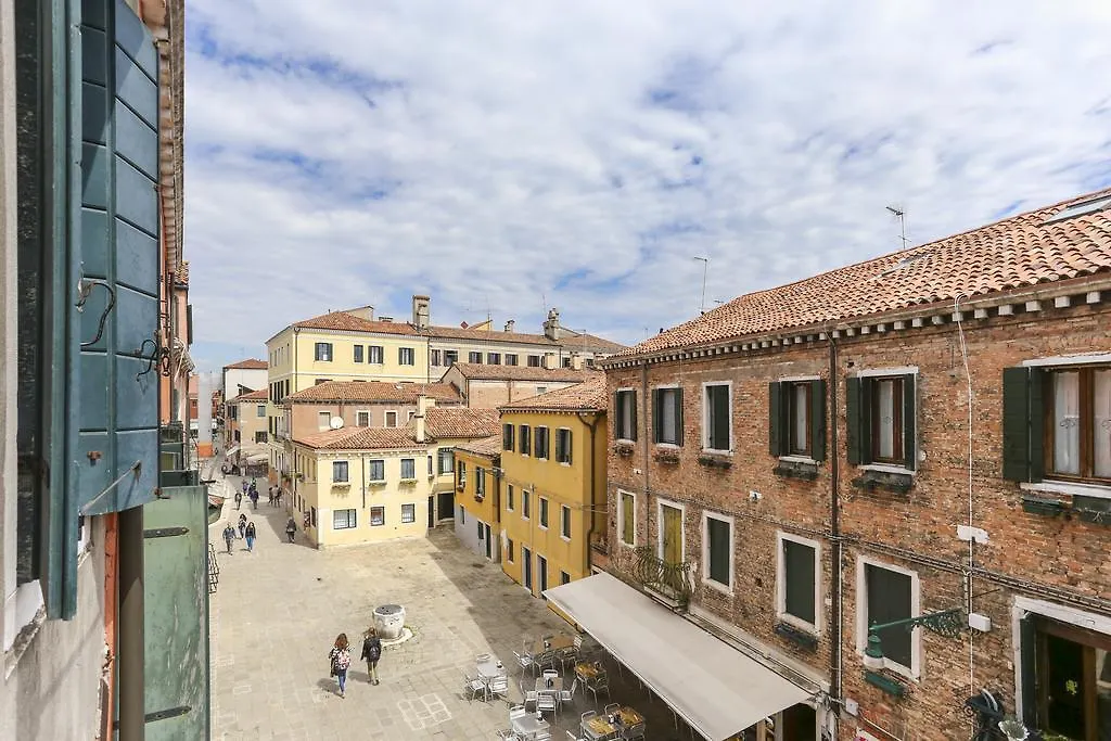 Inlaguna Venice