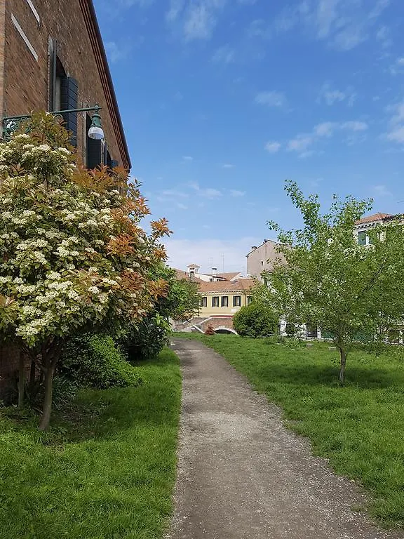 Inlaguna Venice